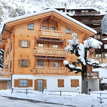 Alpina Gyger Bed & Breakfast 3*